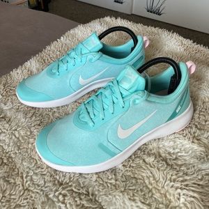 Nike Flex Experience 8